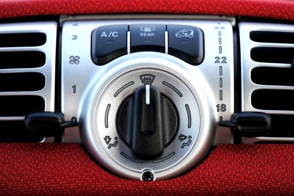 Entretenir efficacement le circuit de climatisation de sa voiture