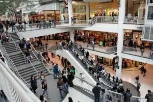 foule-centre-commercial