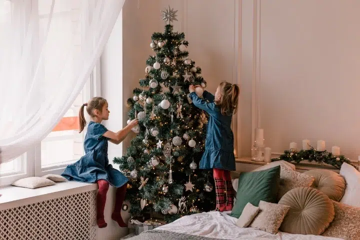 décoration du sapin de Noël